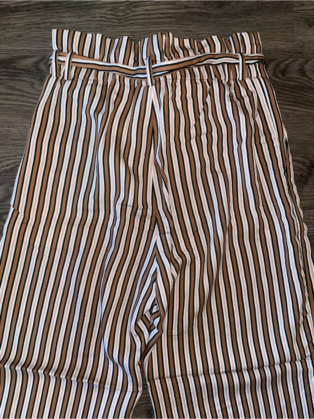 Express Striped Paperbag Waist Wide-Leg Pants and Pink Top - Picture 5 of 5